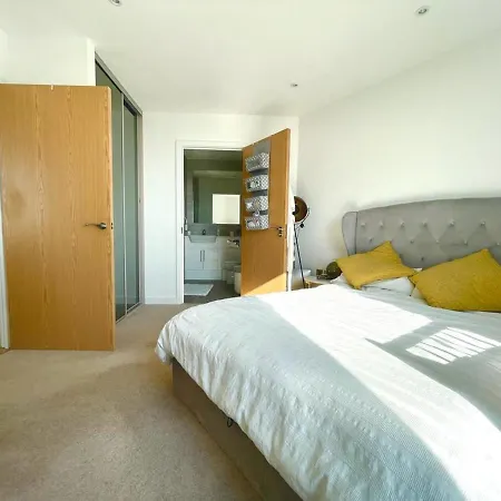 Stylish 1-Bedroom Apt With Stunning London Views Extérieur photo