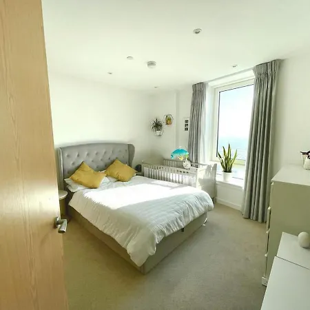 Stylish 1-Bedroom Apt With Stunning London Views Extérieur photo